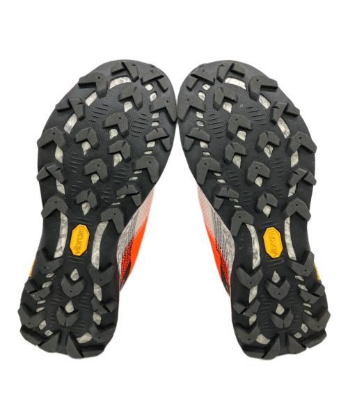 MERRELL（メレル）MERRELL (メレル) トレイルランニングシューズ オレンジ×ホワイト サイズ:23cmの古着・服飾アイテム