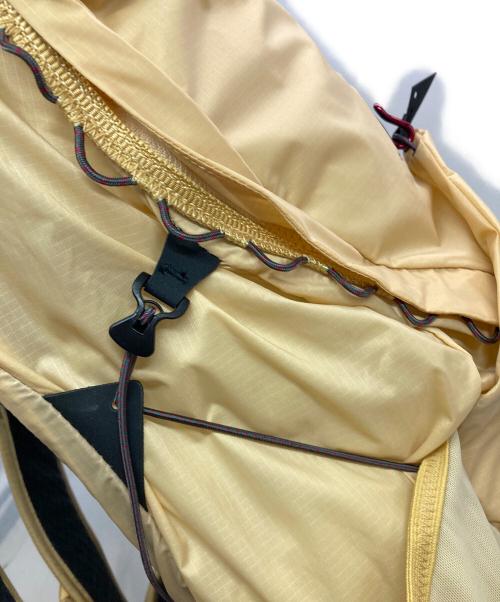 KLATTERMUSEN（クレッタルムーセン）KLATTERMUSEN (クレッタルムーセン) ギリング26L バックパック ベージュ サイズ:下記参照の古着・服飾アイテム