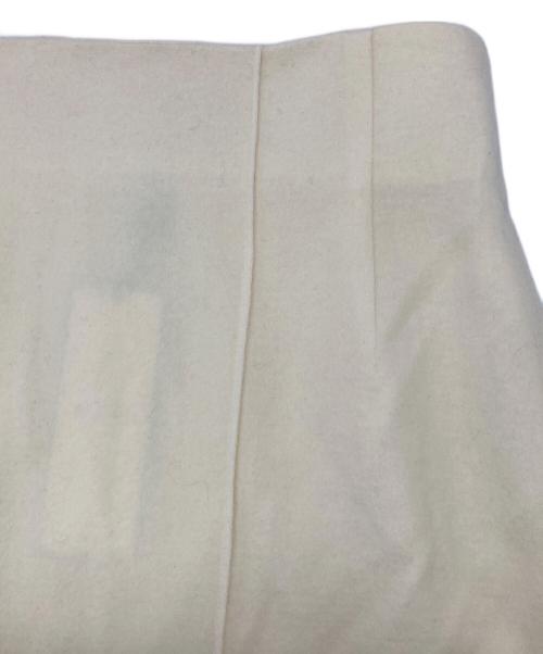 BEIGE（ベイジ）BEIGE (ベイジ) MAZARINE / Iラインスカート アイボリー サイズ:4 未使用品の古着・服飾アイテム