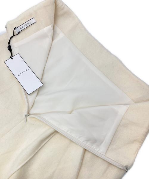 BEIGE（ベイジ）BEIGE (ベイジ) MAZARINE / Iラインスカート アイボリー サイズ:4 未使用品の古着・服飾アイテム