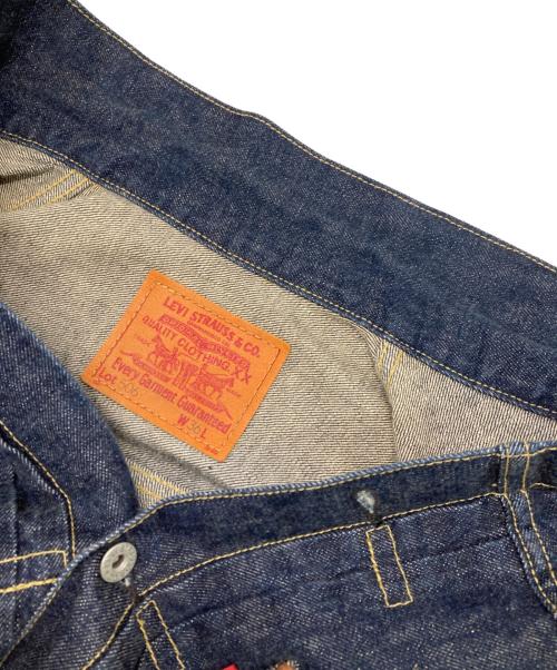 LEVI'S（リーバイス）LEVI'S (リーバイス) ［古着］1st復刻デニムジャケット インディゴ サイズ:36の古着・服飾アイテム