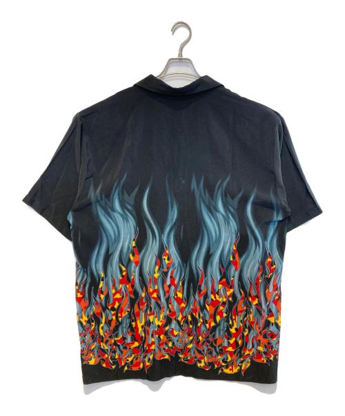 ANCHOR BLUE（アンカーブルー）ANCHOR BLUE (アンカーブルー) ［古着］ファイヤーパターン オープンカラーシャツ ブラック×レッド サイズ:XLの古着・服飾アイテム