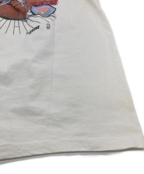 SALEM SPORTSWEAR（サレム スポーツウェア）SALEM SPORTSWEAR (サレム スポーツウェア) 【古着】90’S NBAプリントTシャツ　90年代 1992 CHICAGO BULLS vs BLAZERS USA製 ホワイト サイズ:XLの古着・服飾アイテム