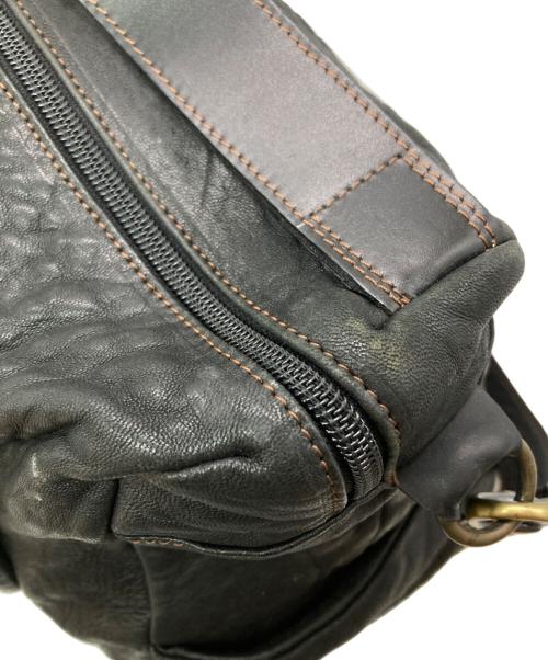 Rossi（ロッシ）Rossi (ロッシ) レザーショルダーバッグ ブラックの古着・服飾アイテム