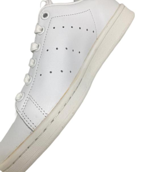 adidas（アディダス）adidas (アディダス) ローカットスニーカー ホワイト サイズ:22ｃｍ 未使用品の古着・服飾アイテム