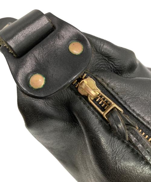 SLOW（スロウ）SLOW (スロウ) レザーショルダーバッグ ブラック サイズ:下記参照　の古着・服飾アイテム