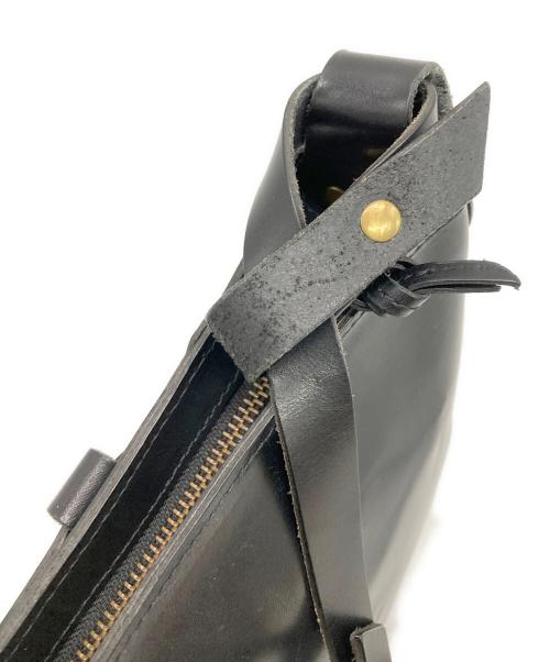 SLOW（スロウ）SLOW (スロウ) herbie latch shoulder bag ブラックの古着・服飾アイテム