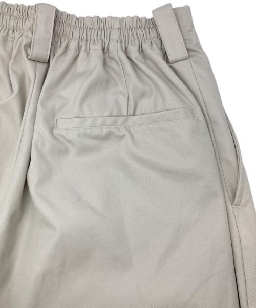 MAISON SPECIAL（メゾンスペシャル）MAISON SPECIAL (メゾンスペシャル) ベンタイルギャバ2インタックワイドパンツ ベージュの古着・服飾アイテム