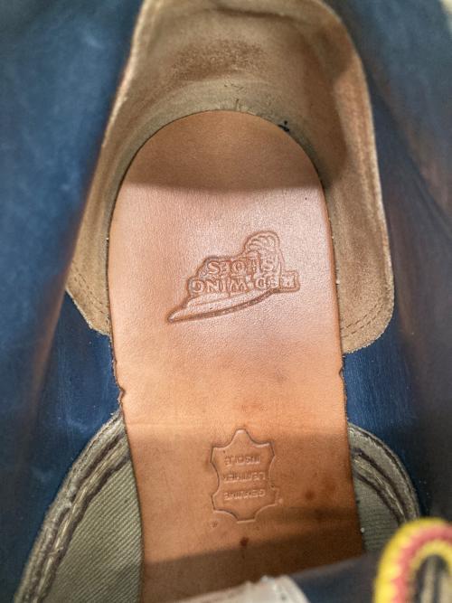 RED WING（レッドウィング）RED WING (レッドウィング) チャッカーブーツ ネイビー サイズ:USA8 1/2の古着・服飾アイテム