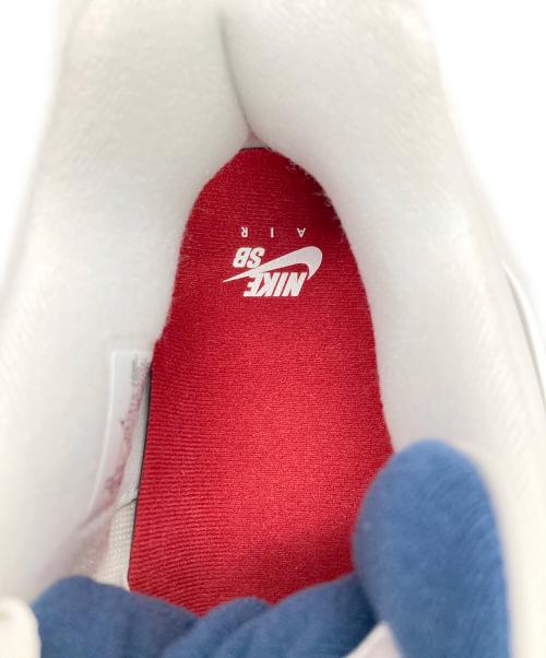NIKE SB（ナイキエスビー）NIKE SB (ナイキエスビー) スニーカー ホワイト サイズ:31cm 未使用品の古着・服飾アイテム