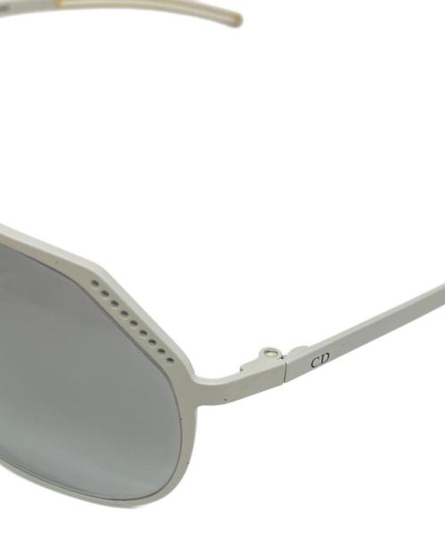 DIOR HOMME（ディオール オム）DIOR HOMME (ディオール オム) サングラス ホワイト サイズ:SIZE 62□13　120の古着・服飾アイテム