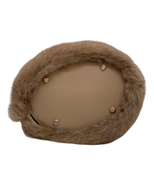 FOXEY（フォクシー）FOXEY (フォクシー) FUR PETIT BAG ベージュの古着・服飾アイテム