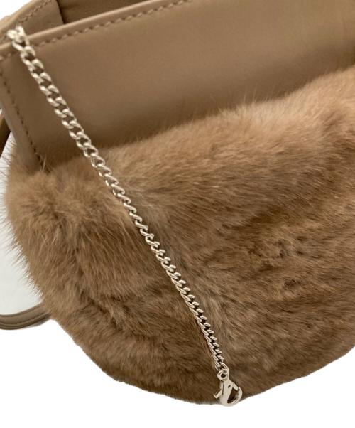 FOXEY（フォクシー）FOXEY (フォクシー) FUR PETIT BAG ベージュの古着・服飾アイテム