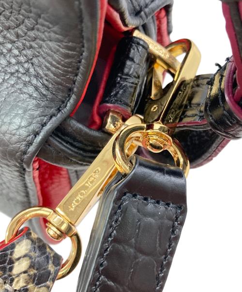 COCOCELUX GOLD（ココセリュックスゴールド）COCOCELUX GOLD (ココセリュックスゴールド) タッセル付きワンハンドル 3WAYバッグ ブラック×レッド サイズ:下記参照　の古着・服飾アイテム