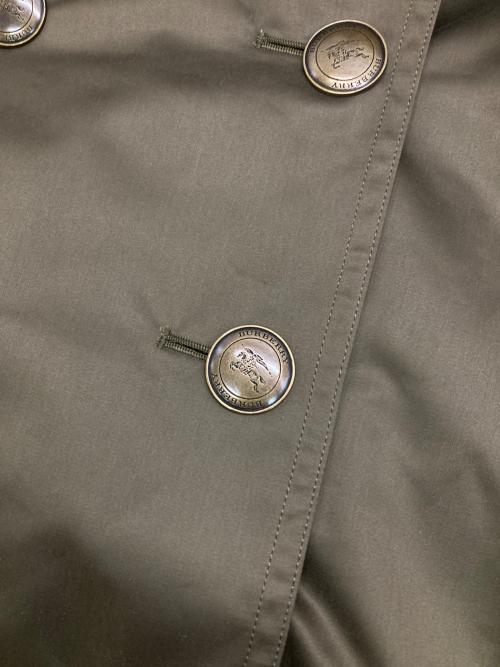 BURBERRY LONDON（バーバリーロンドン）BURBERRY LONDON (バーバリーロンドン) エンブレムボタントレンチコート カーキ サイズ:Lの古着・服飾アイテム