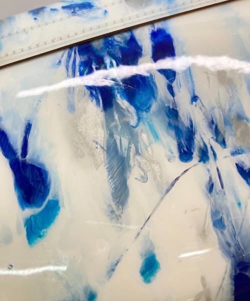 macromauro（マクロマウロ）macromauro (マクロマウロ) ペイントバッグ ホワイト×ブルーの古着・服飾アイテム