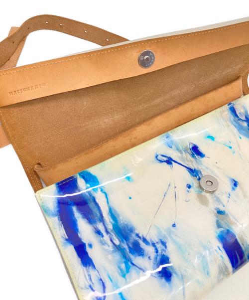 macromauro（マクロマウロ）macromauro (マクロマウロ) ペイントバッグ ホワイト×ブルーの古着・服飾アイテム