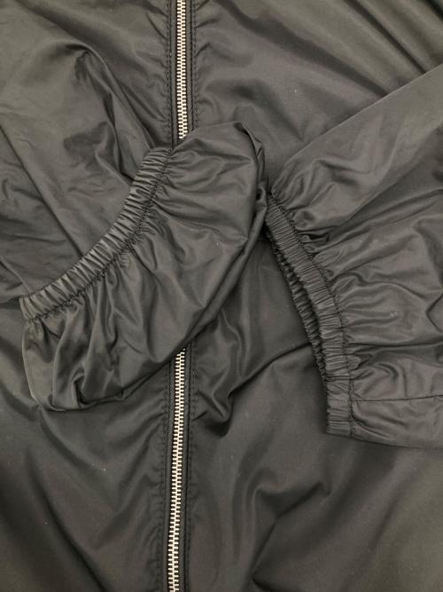 MONCLER 365（モンクレール 365）MONCLER 365 (モンクレール 365) COMME des GARCONS (コムデギャルソン) 丸襟ナイロンショートジャケット ブラックの古着・服飾アイテム