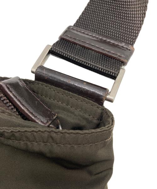 PRADA（プラダ）PRADA (プラダ) ナイロンショルダーバッグ カーキの古着・服飾アイテム