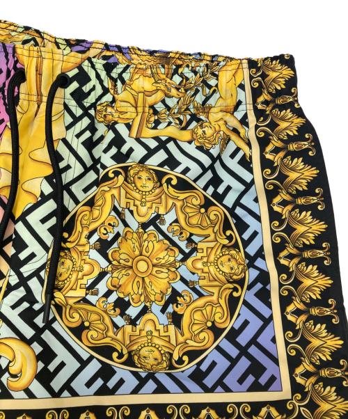 FENDI（フェンディ）FENDI (フェンディ) VERSACE (ヴェルサーチェ) バロッコ柄スイムショーツ マルチカラー サイズ:48（L相当）の古着・服飾アイテム
