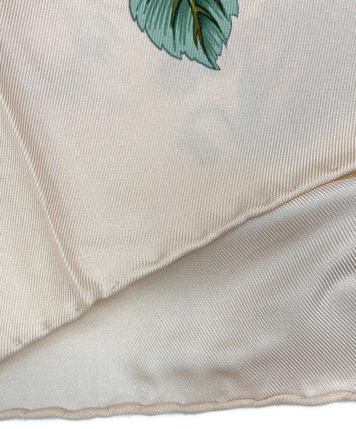 Salvatore Ferragamo（サルヴァトーレ フェラガモ）Salvatore Ferragamo (サルヴァトーレ フェラガモ) 大判シルクスカーフ ピンクの古着・服飾アイテム