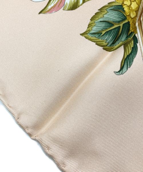 Salvatore Ferragamo（サルヴァトーレ フェラガモ）Salvatore Ferragamo (サルヴァトーレ フェラガモ) 大判シルクスカーフ ピンクの古着・服飾アイテム