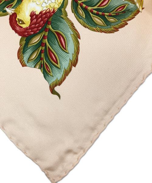 Salvatore Ferragamo（サルヴァトーレ フェラガモ）Salvatore Ferragamo (サルヴァトーレ フェラガモ) 大判シルクスカーフ ピンクの古着・服飾アイテム