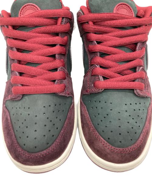 NIKE SB（ナイキエスビー）NIKE SB (ナイキエスビー) RIOT SKATESHOP (ライオットスケートショップ) Dunk Low Pro Skate Shoes レッド×ブラック サイズ:US9.5 未使用品の古着・服飾アイテム