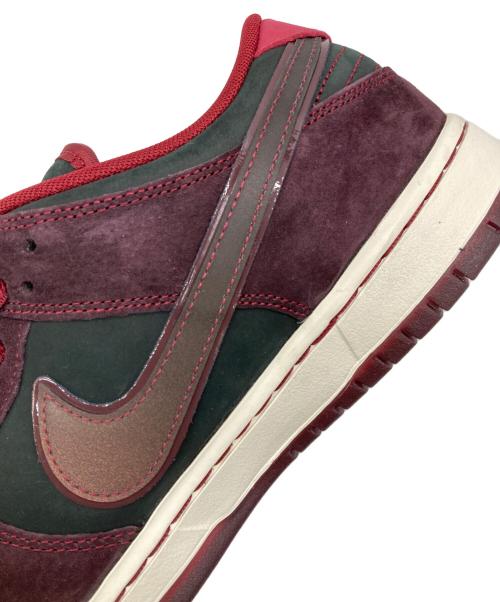 NIKE SB（ナイキエスビー）NIKE SB (ナイキエスビー) RIOT SKATESHOP (ライオットスケートショップ) Dunk Low Pro Skate Shoes レッド×ブラック サイズ:US9.5 未使用品の古着・服飾アイテム
