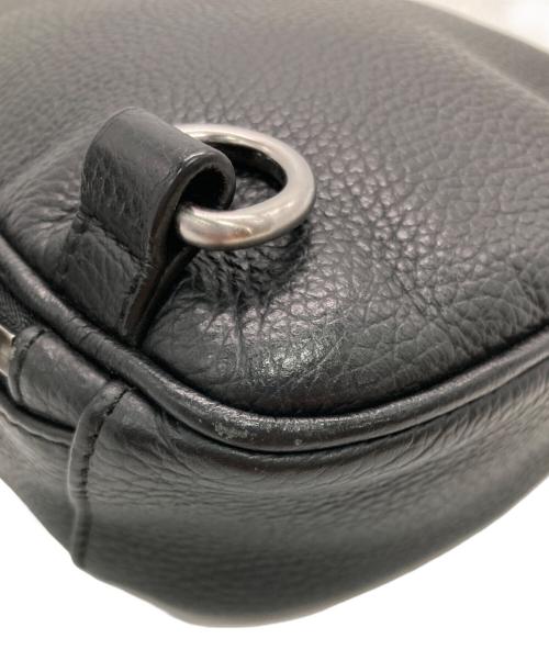 GIORGIO ARMANI（ジョルジョアルマーニ）GIORGIO ARMANI (ジョルジョアルマーニ) ボディバッグ ブラックの古着・服飾アイテム