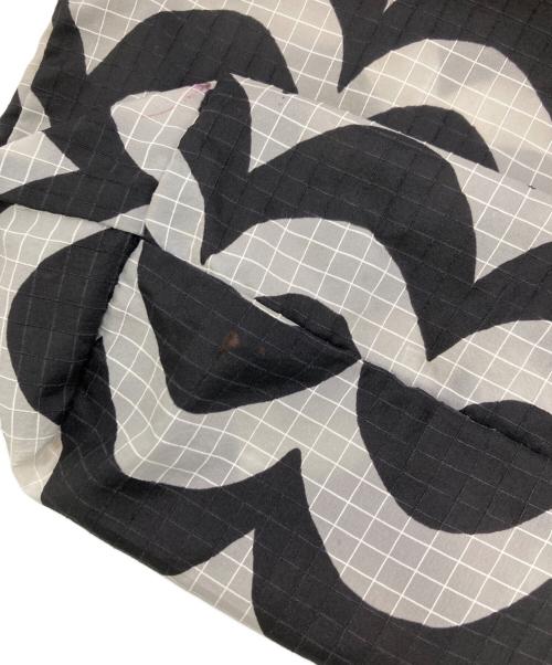 marimekko（マリメッコ）marimekko (マリメッコ) Laine / Funny Tote bag ホワイト×ブラックの古着・服飾アイテム