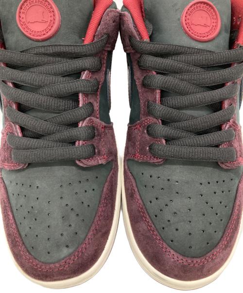 NIKE SB（ナイキエスビー）NIKE SB (ナイキエスビー) RIOT SKATESHOP (ライオットスケートショップ) Dunk Low Pro レッド サイズ:27.5cmの古着・服飾アイテム