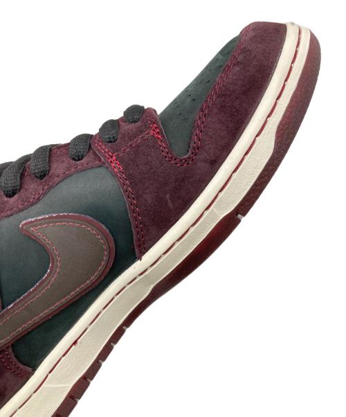 NIKE SB（ナイキエスビー）NIKE SB (ナイキエスビー) RIOT SKATESHOP (ライオットスケートショップ) Dunk Low Pro レッド サイズ:27.5cmの古着・服飾アイテム