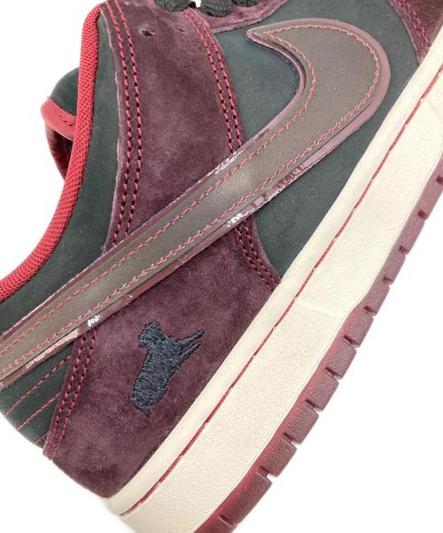 NIKE SB（ナイキエスビー）NIKE SB (ナイキエスビー) RIOT SKATESHOP (ライオットスケートショップ) Dunk Low Pro レッド サイズ:27.5cmの古着・服飾アイテム