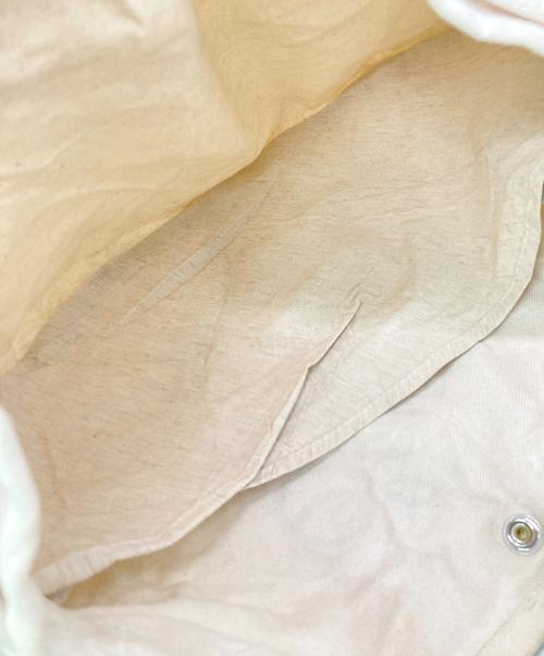 stussy（ステューシー）stussy (ステューシー) CRANK (クランク) ショルダーバッグ アイボリーの古着・服飾アイテム