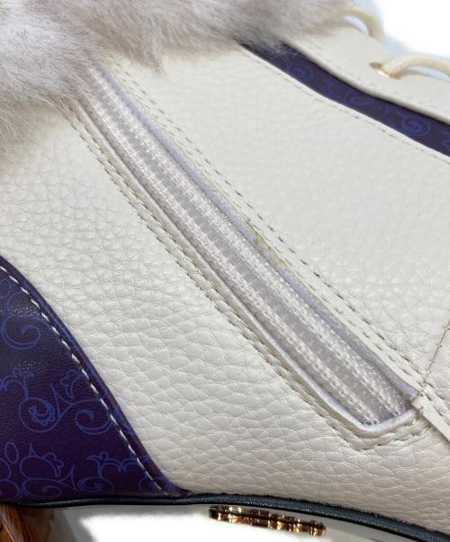 GOLDEN KAMUY（ゴールデンカムイ）GOLDEN KAMUY (ゴールデンカムイ) MAYLA (マイラ) ヒールパンプス ホワイト サイズ:36(23.5～24.0cm)の古着・服飾アイテム