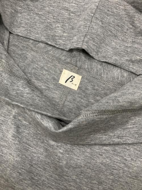 β（ベータ）β (ベータ) ロゴサガラ刺繍フーディープルオーバー グレー サイズ:9の古着・服飾アイテム