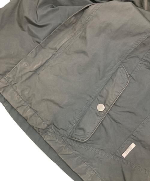 ARMANI COLLEZIONI（アルマーニ コレツィオーニ）ARMANI COLLEZIONI (アルマーニ コレツィオーニ) ナイロンフーデッドジャケット グレー サイズ:48の古着・服飾アイテム