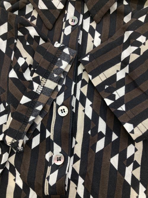 FENDI（フェンディ）FENDI (フェンディ) ズッカ柄ポロシャツ ブラウン サイズ:44の古着・服飾アイテム