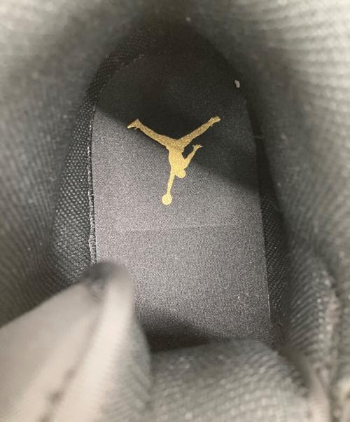 NIKE（ナイキ）NIKE (ナイキ) AIR JORDAN 1 MID ゴールド×ブラック サイズ:US9.5の古着・服飾アイテム