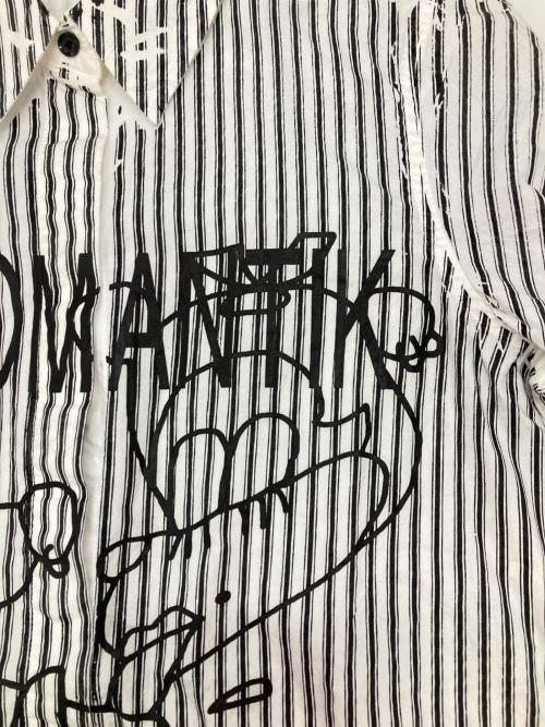 DIESEL（ディーゼル）DIESEL (ディーゼル) ストライププリントシャツ ホワイト×ブラック サイズ:XXS 未使用品の古着・服飾アイテム