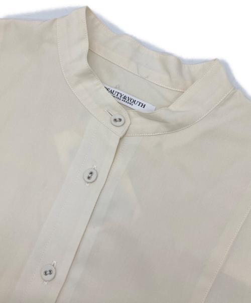 BEAUTY&YOUTH（ビューティーアンドユース）BEAUTY&YOUTH (ビューティーアンドユース) ビブヨーク バンドカラー シャツ アイボリー サイズ:FREEの古着・服飾アイテム