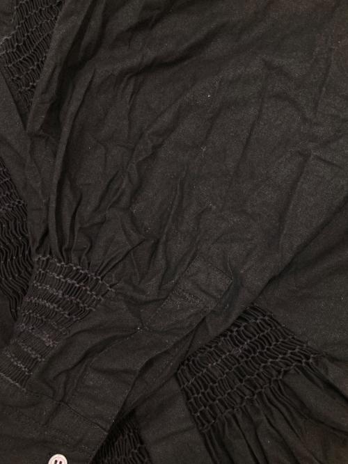 KAGURE（カグレ）KAGURE (カグレ) コットンスモッキングブラウス ブラック サイズ:FREEの古着・服飾アイテム
