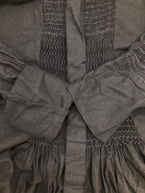 KAGURE（カグレ）KAGURE (カグレ) コットンスモッキングブラウス ブラック サイズ:FREEの古着・服飾アイテム