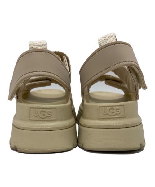 UGG（アグ）UGG (アグ) australia GOLDENGLOW サンダル ベージュ サイズ:USA 5の古着・服飾アイテム