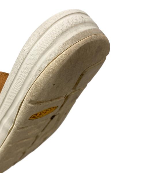 KEEN（キーン）KEEN (キーン) Engineered Garments (エンジニアードガーメンツ) UNEEK SLIDE PREMIUM LEATHER ブラウン サイズ:US7の古着・服飾アイテム