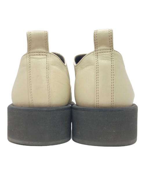 COMME des GARCONS HOMME PLUS（コムデギャルソンオムプリュス）COMME des GARCONS HOMME PLUS (コムデギャルソンオムプリュス) レースアップシューズ ベージュ サイズ:26cmの古着・服飾アイテム