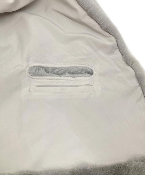 JENNE（ジェンヌ）JENNE (ジェンヌ) リッチボリュームファーケープ グレー サイズ:Freeの古着・服飾アイテム