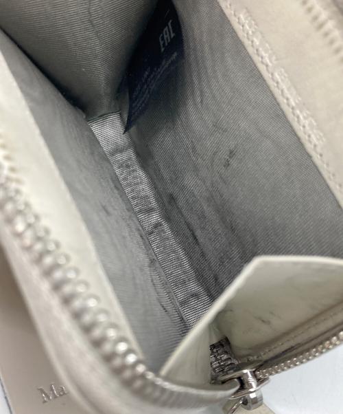 Maison Margiela（メゾンマルジェラ）Maison Margiela (メゾンマルジェラ) 4ステッチジップアラウンドコンパクトウォレット ホワイトの古着・服飾アイテム