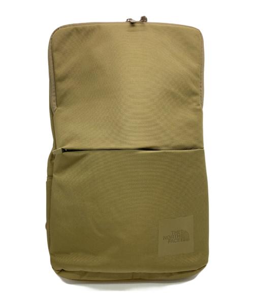 THE NORTH FACE（ザ ノース フェイス）THE NORTH FACE (ザ ノース フェイス) Shuttle Daypack Slim カーキの古着・服飾アイテム